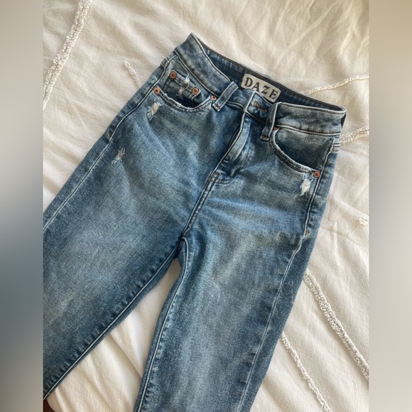 skinny jeans - Picture 2 of 4